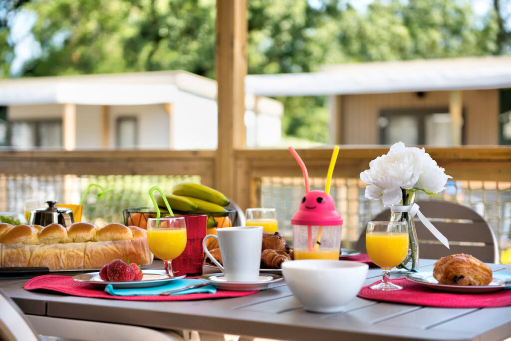 camping breakfast saumur