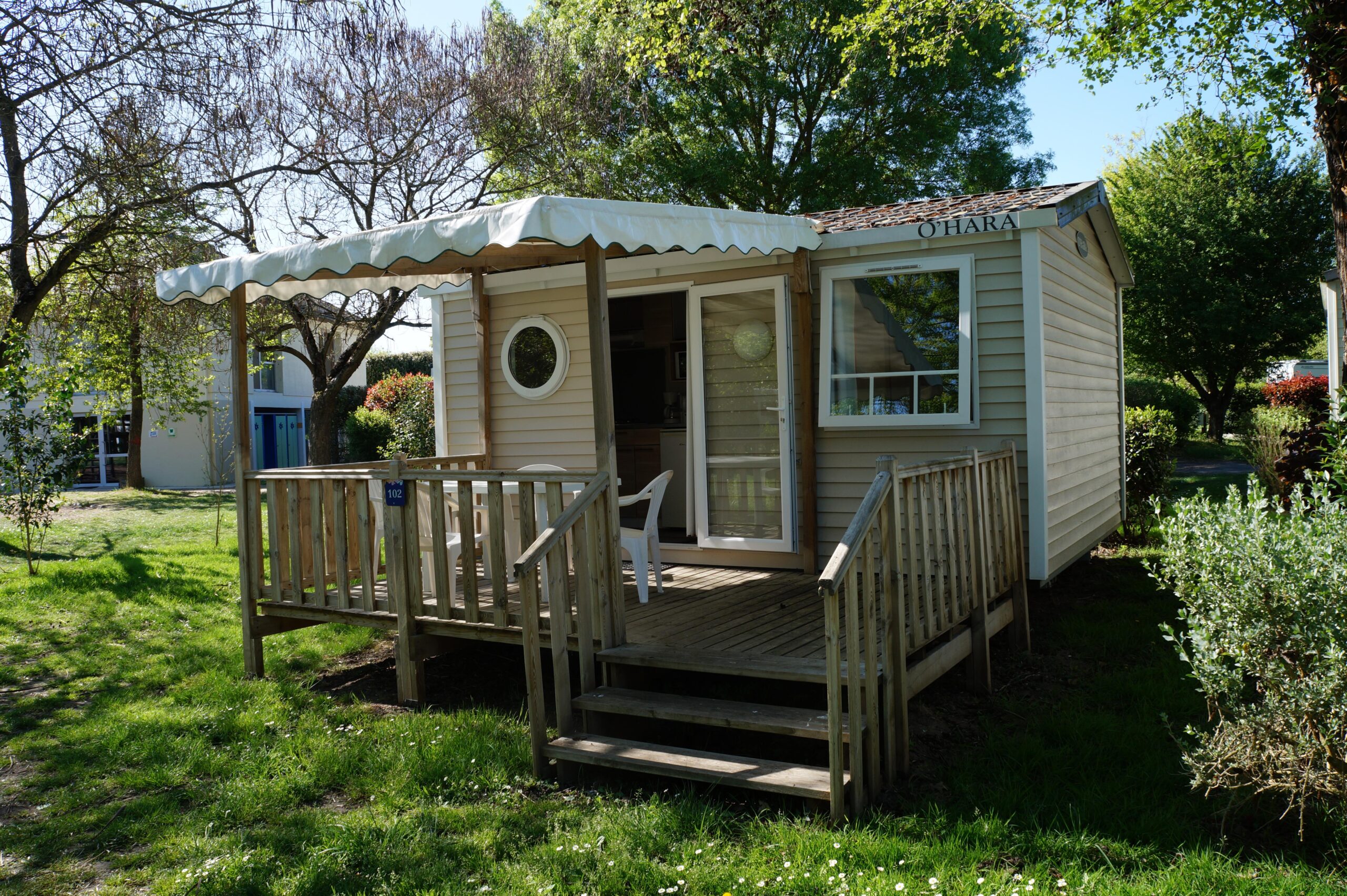 Mobil Home Confort 18m² 1 chambre + terrasse semi-couverte