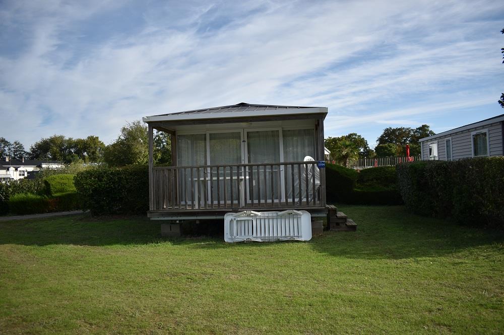 Mobil home Confort 26m² 2 chambres + terrasse couverte 7m² + bord de Loire + TV