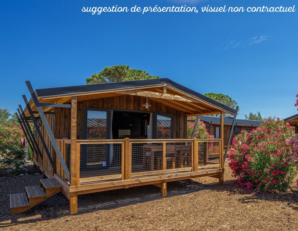 Lodge Premium VIP 34m² – 2 chambres + TV + draps + serviettes + terrasse couverte de 11m²