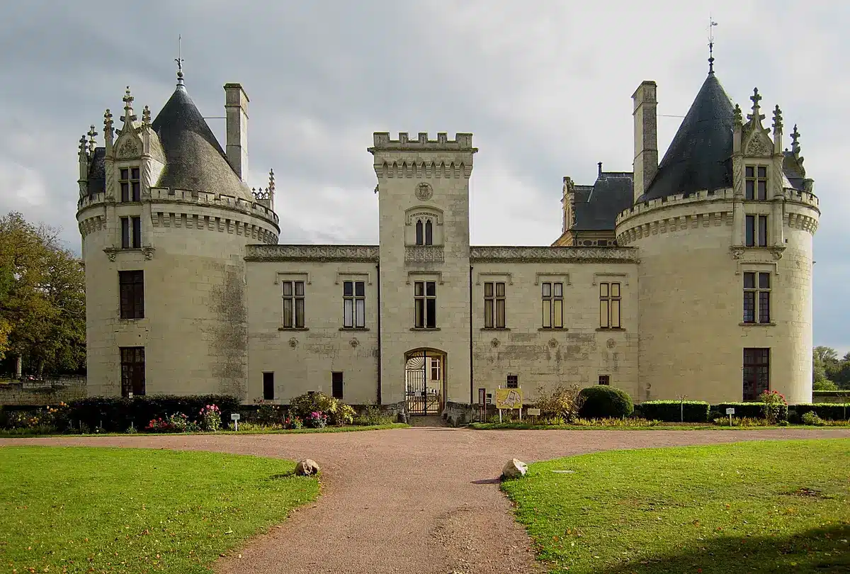 tourime chateau breze camping ile offard